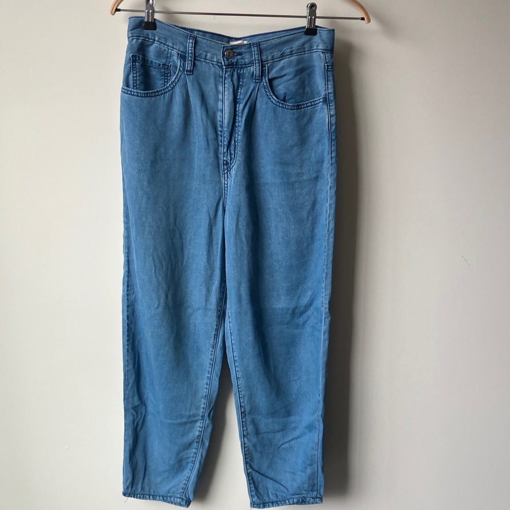 LEVIS High Waist Loose Taper Lightweight Lyocell Women's Jeans Size 28